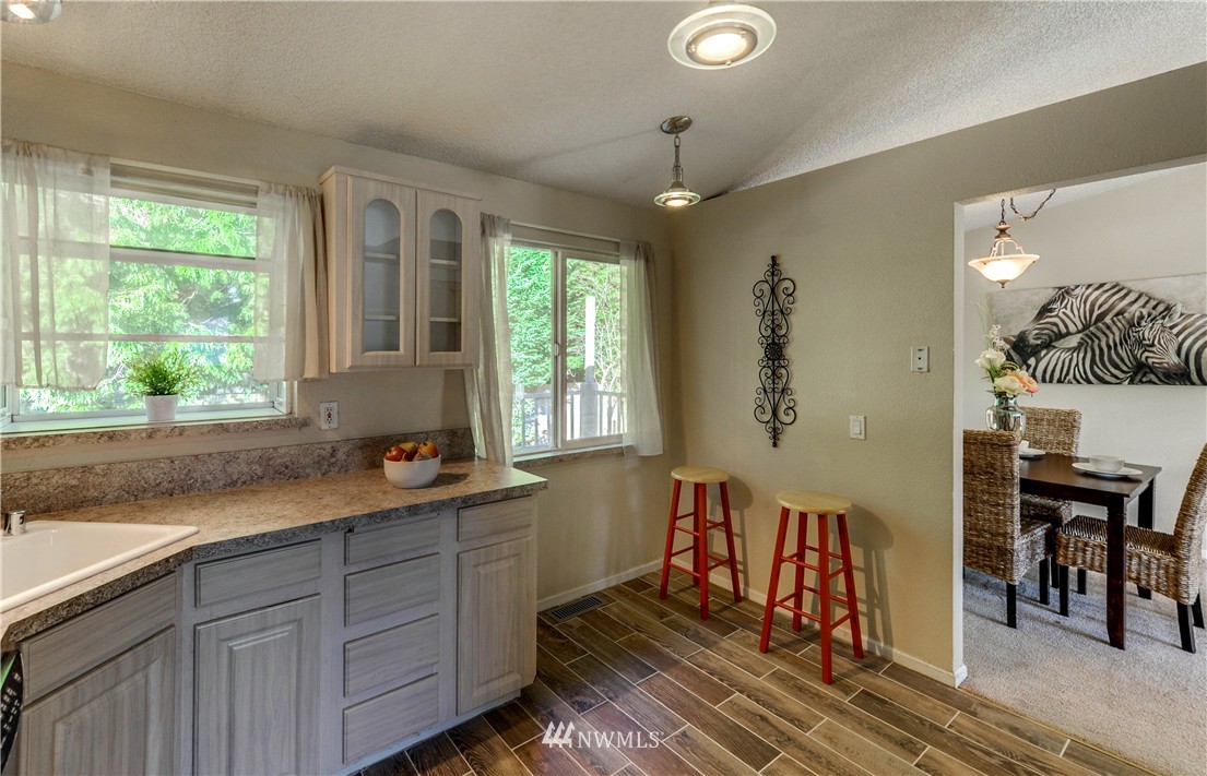 2117 Timber Trail Bothell, WA 98012 - Photo 9 of 25
