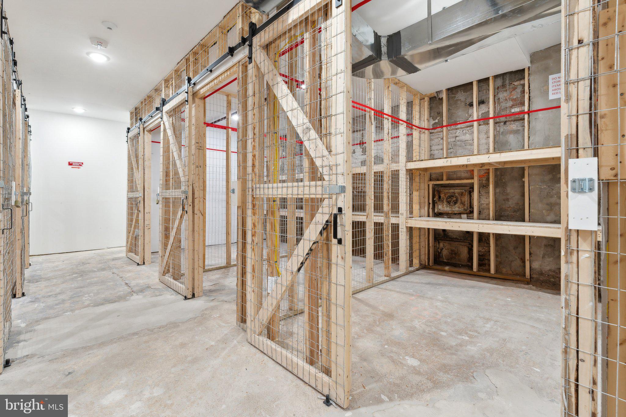 901 King Street, Unit 401 Alexandria, VA 22314 - Photo 18 of 32 a view of entryway