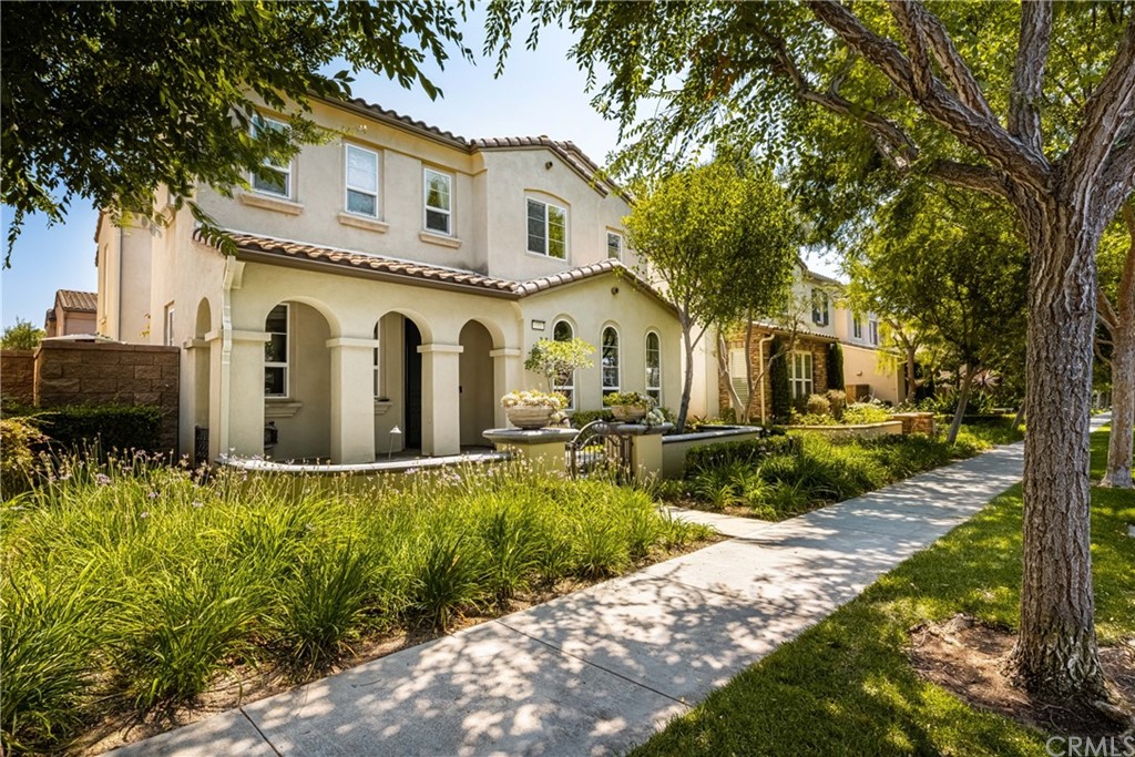 36 Midsummer Irvine, CA 92620 - Photo 2 of 27