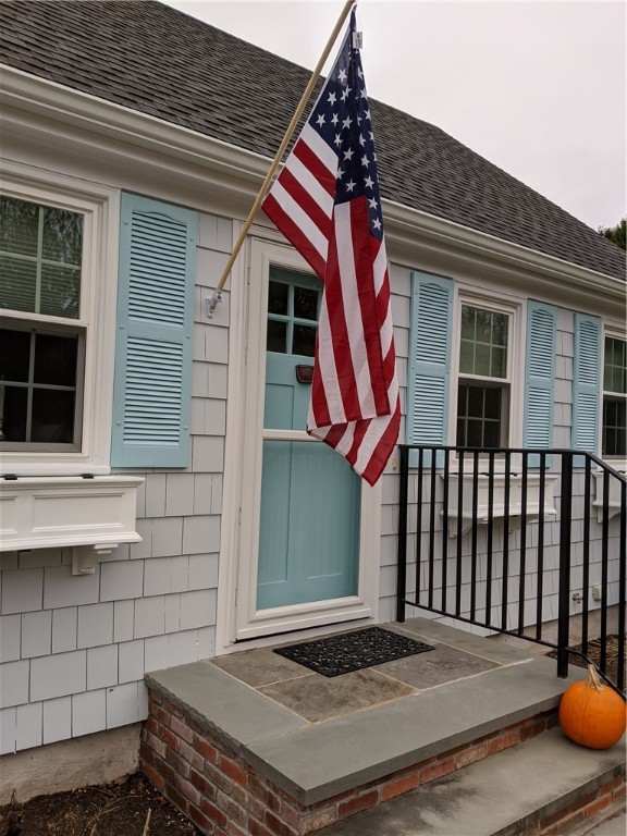 131 Watch Hill Road Westerly, RI 02891 - Photo 5 of 23