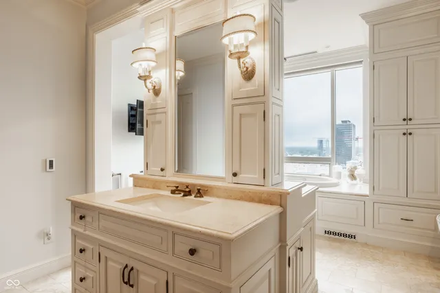 $4,450,000 | 1 North Illinois Street, Unit 11, Indianapolis, IN 46204