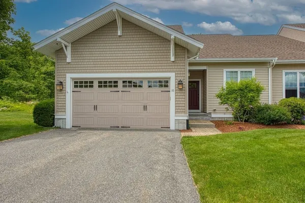 $719,900 | 10 Thoreau Trail, Unit 10, Milford, MA 01757