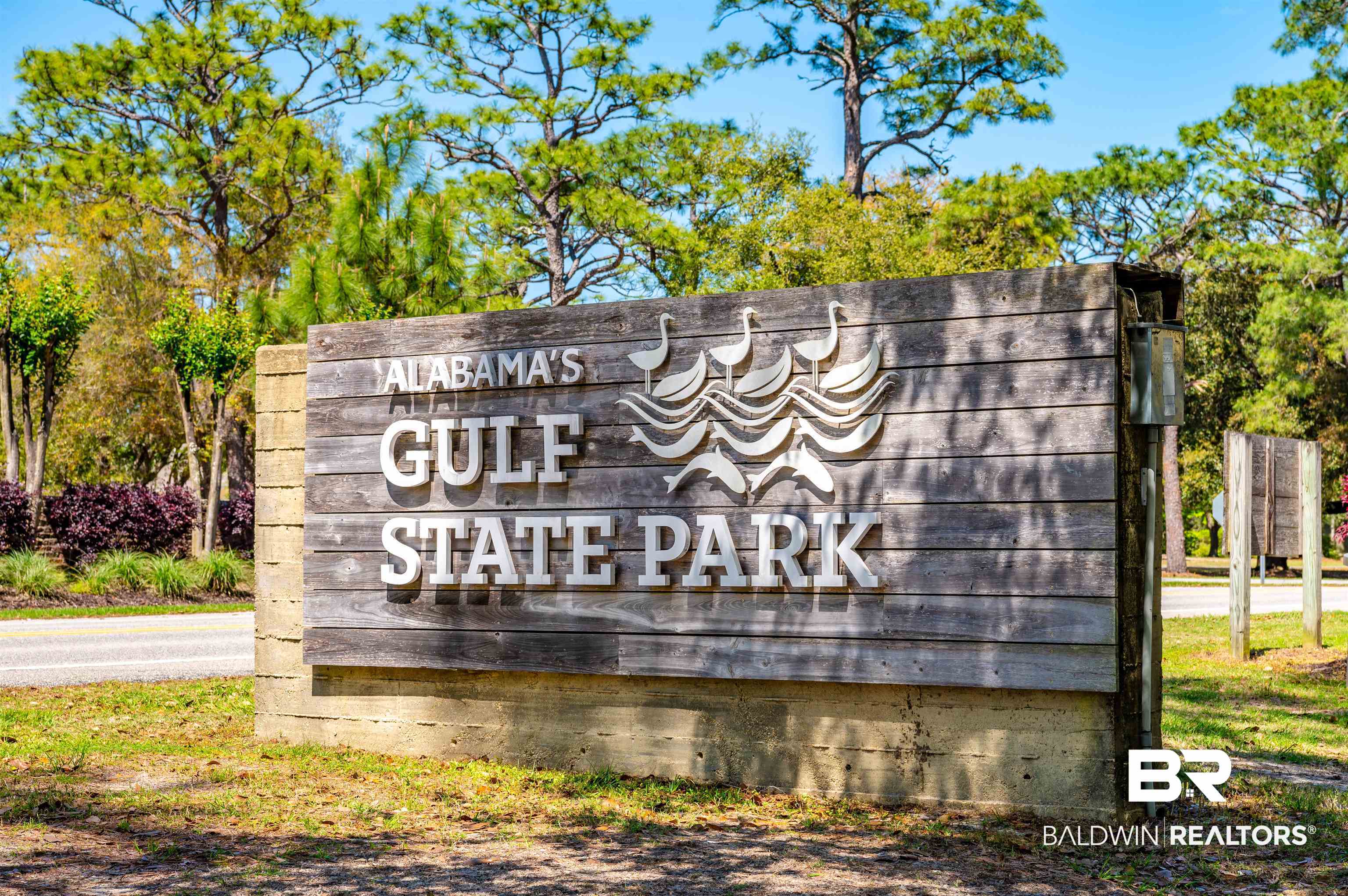 657 Island Way Gulf Shores, AL 36542 - Photo 55 of 59 View of community / neighborhood sign