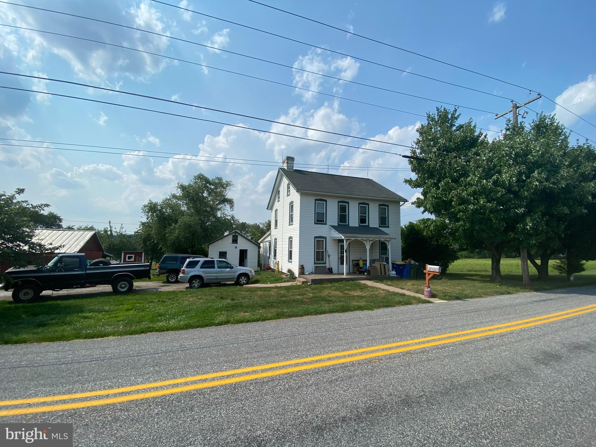 3530 Raintree Road York, PA 17404 - Photo 2 of 30 Gallery Image 2