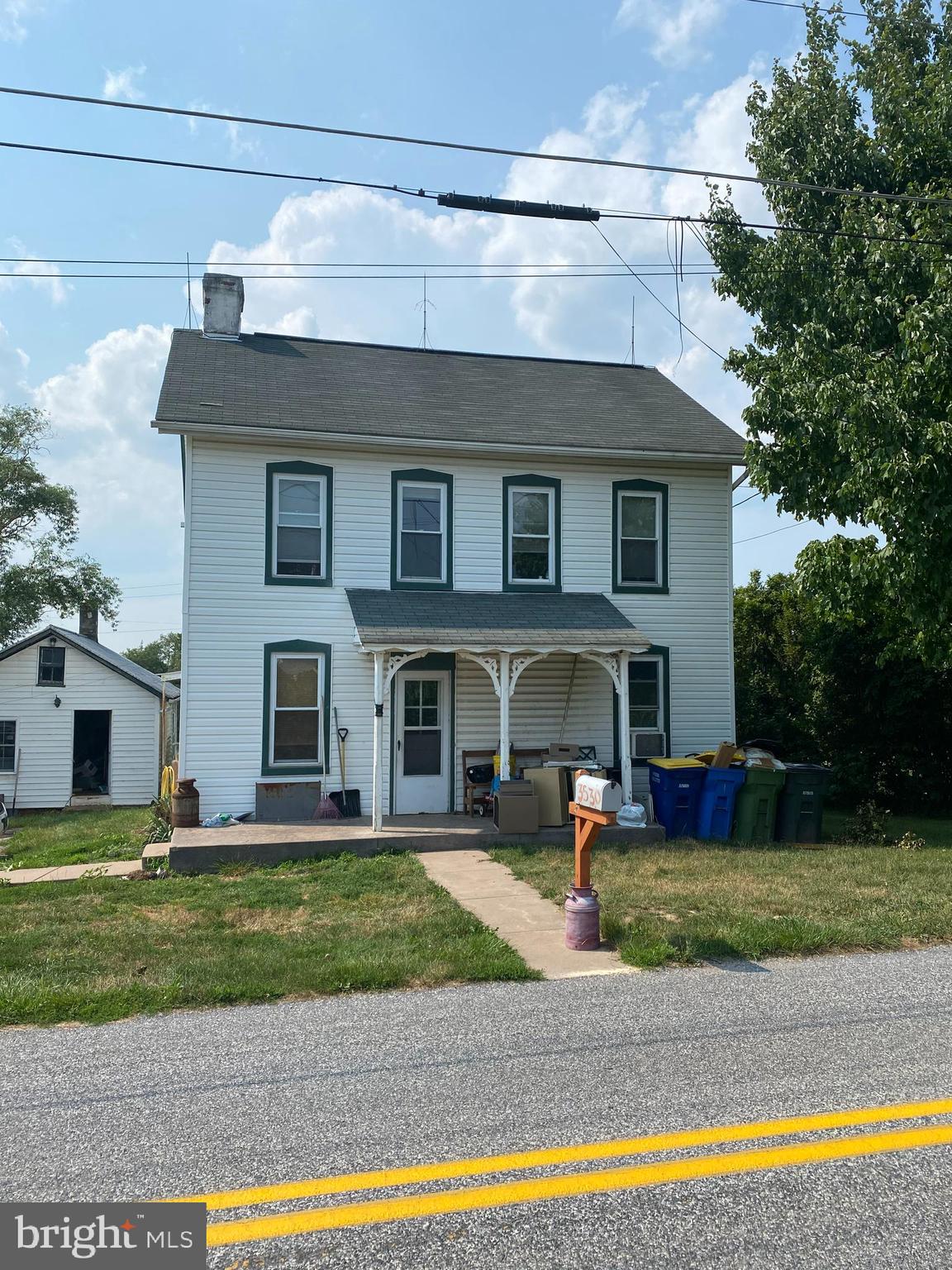 3530 Raintree Road York, PA 17404 - Photo 3 of 30 Gallery Image 3