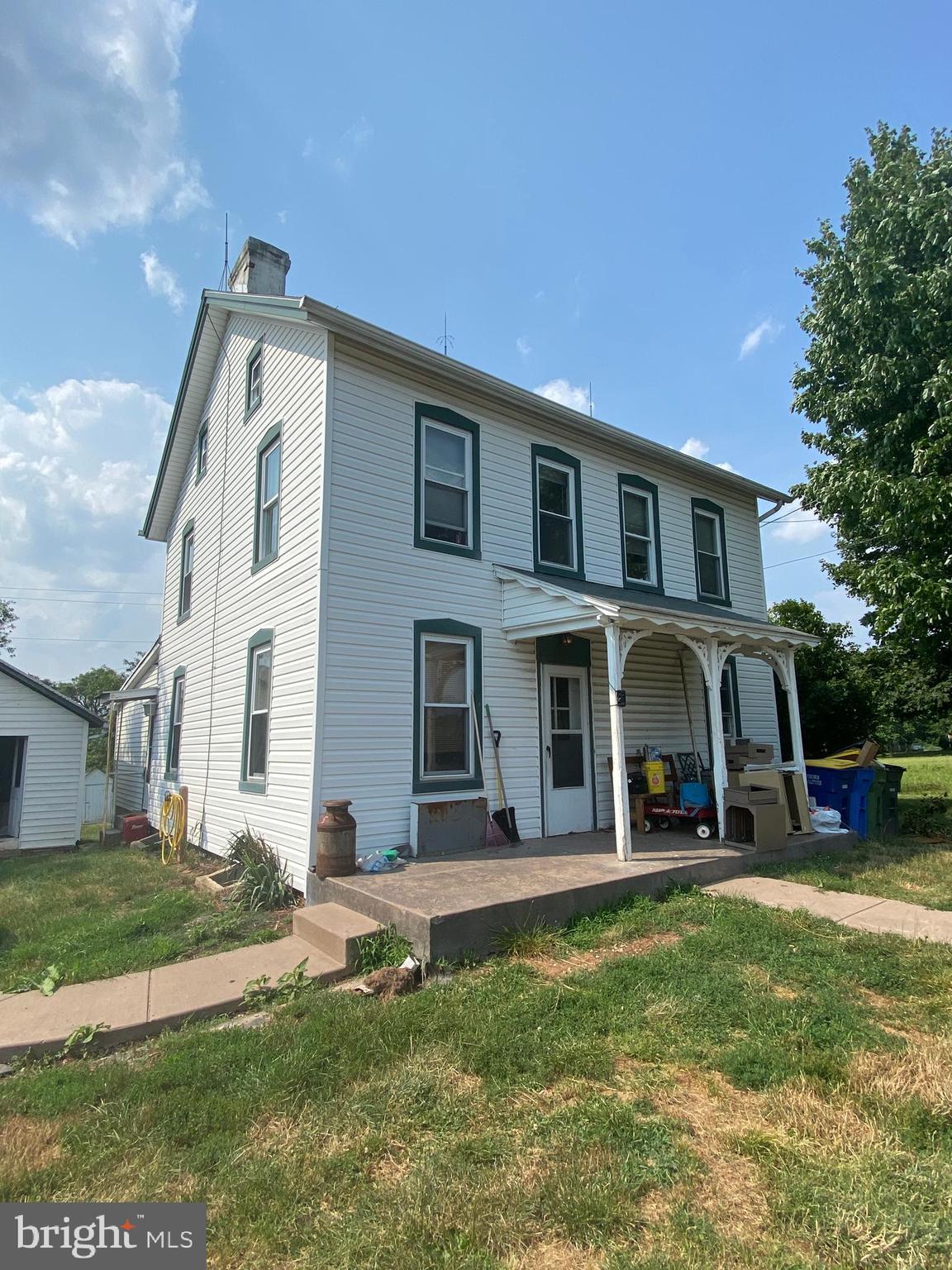 3530 Raintree Road York, PA 17404 - Photo 4 of 30 Gallery Image 4