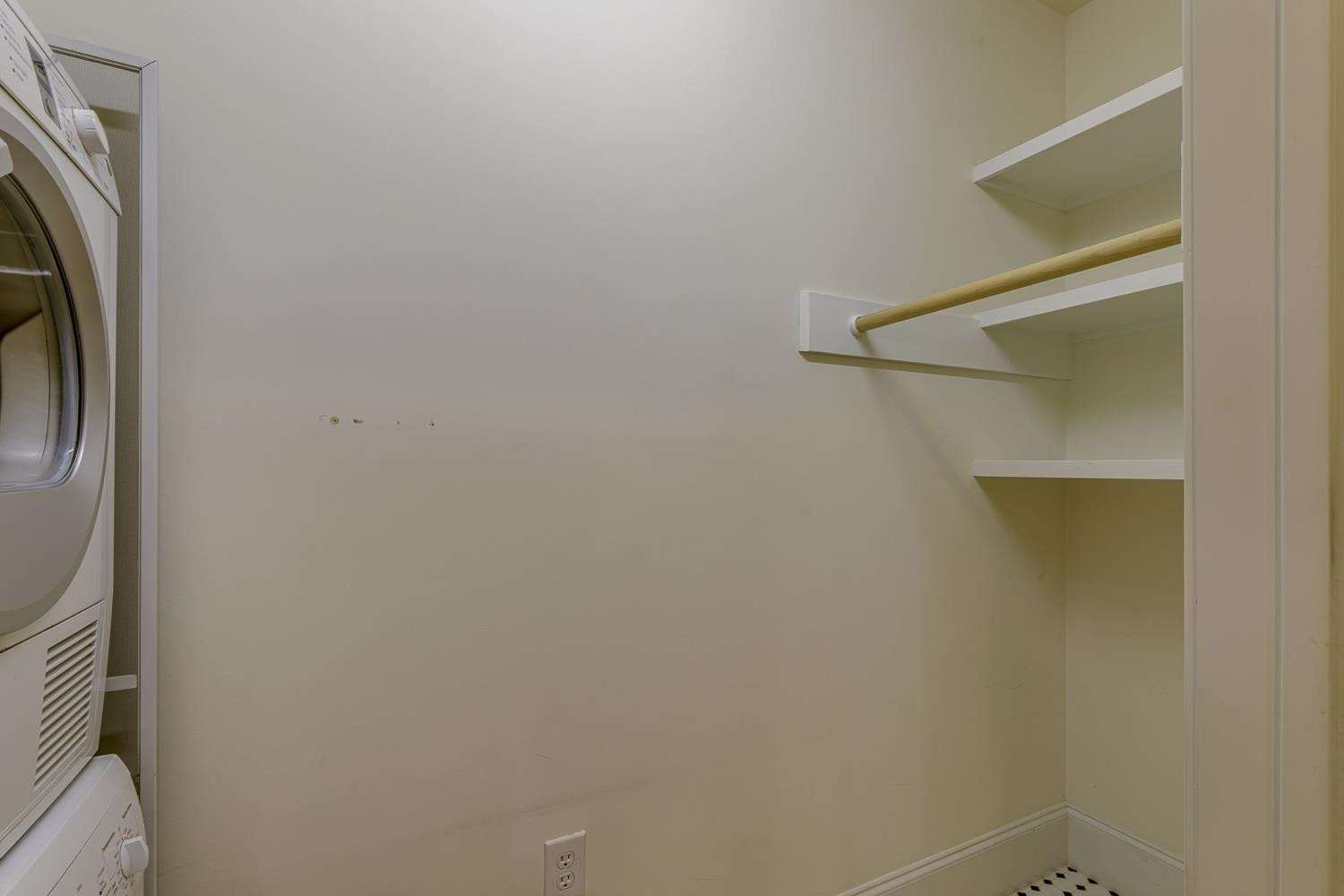 710 Independence Place, Unit 209 Raleigh, NC 27603 - Photo 31 of 42 Photo 31