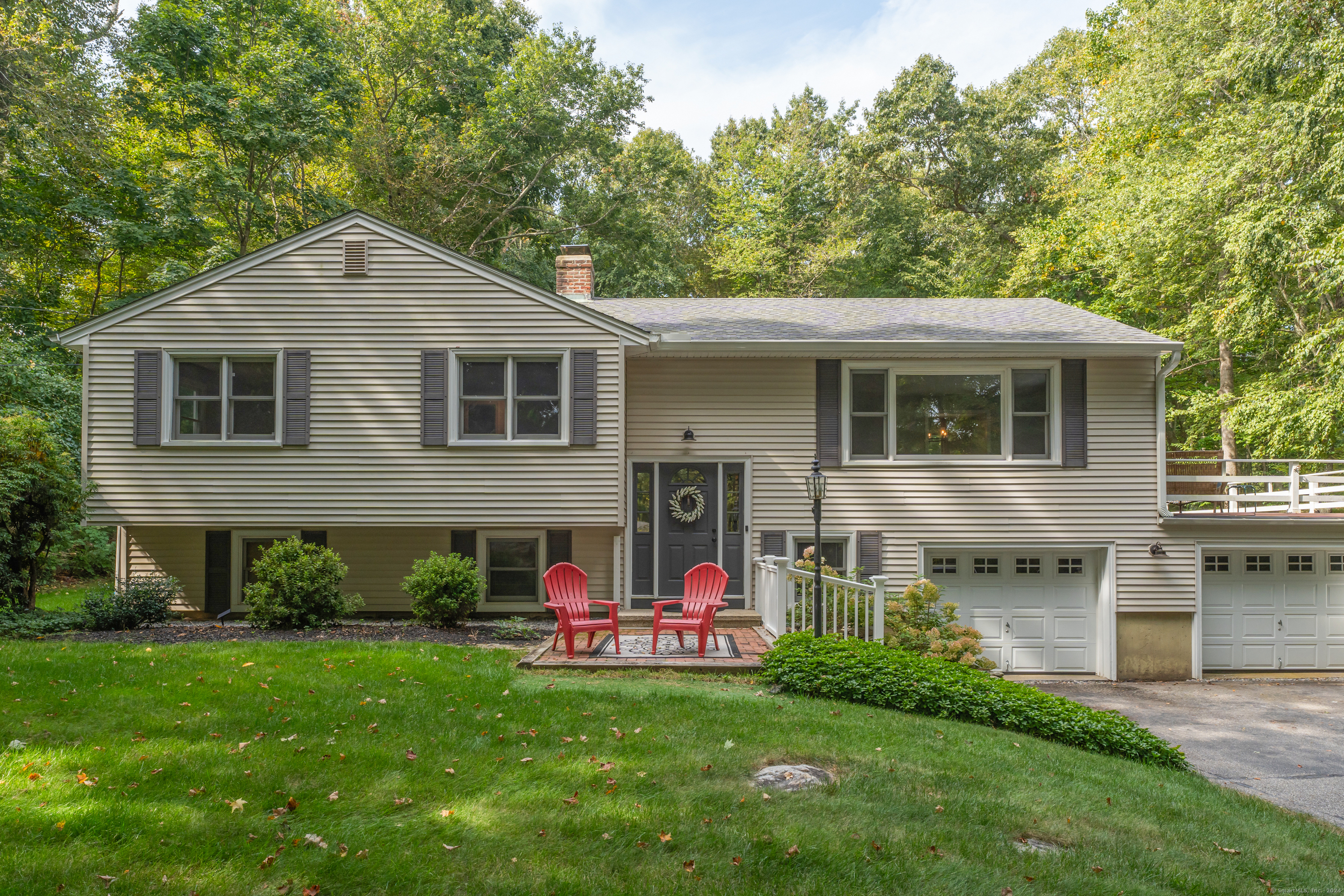 113 Ironworks Road Clinton, CT 06413 - Photo 1 of 1