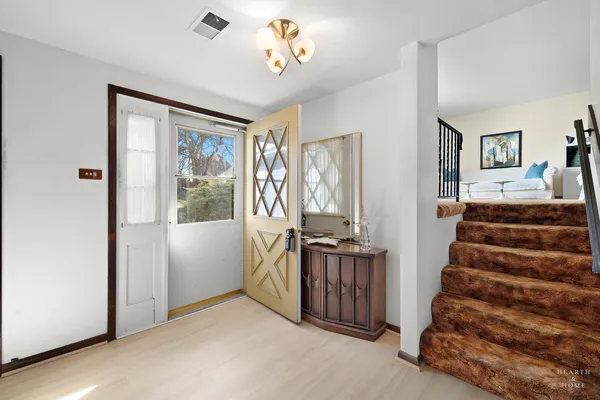 $349,900 | 404 Lucille Avenue, Fox River Grove, IL 60021