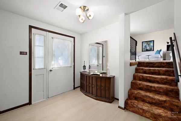 $349,900 | 404 Lucille Avenue, Fox River Grove, IL 60021