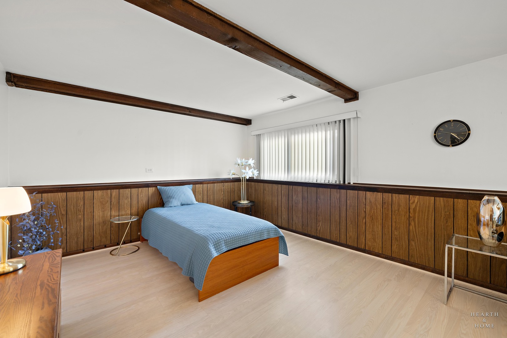 404 Lucille Avenue Fox River Grove, IL 60021 - Photo 22 of 36 a bedroom with a bed and a window