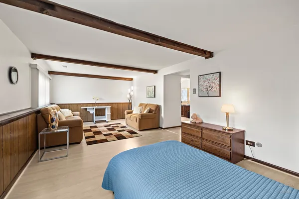 $349,900 | 404 Lucille Avenue, Fox River Grove, IL 60021