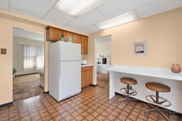 $349,900 | 404 Lucille Avenue, Fox River Grove, IL 60021