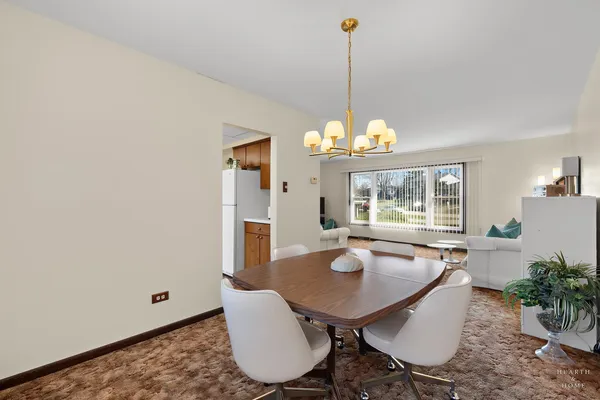 $349,900 | 404 Lucille Avenue, Fox River Grove, IL 60021