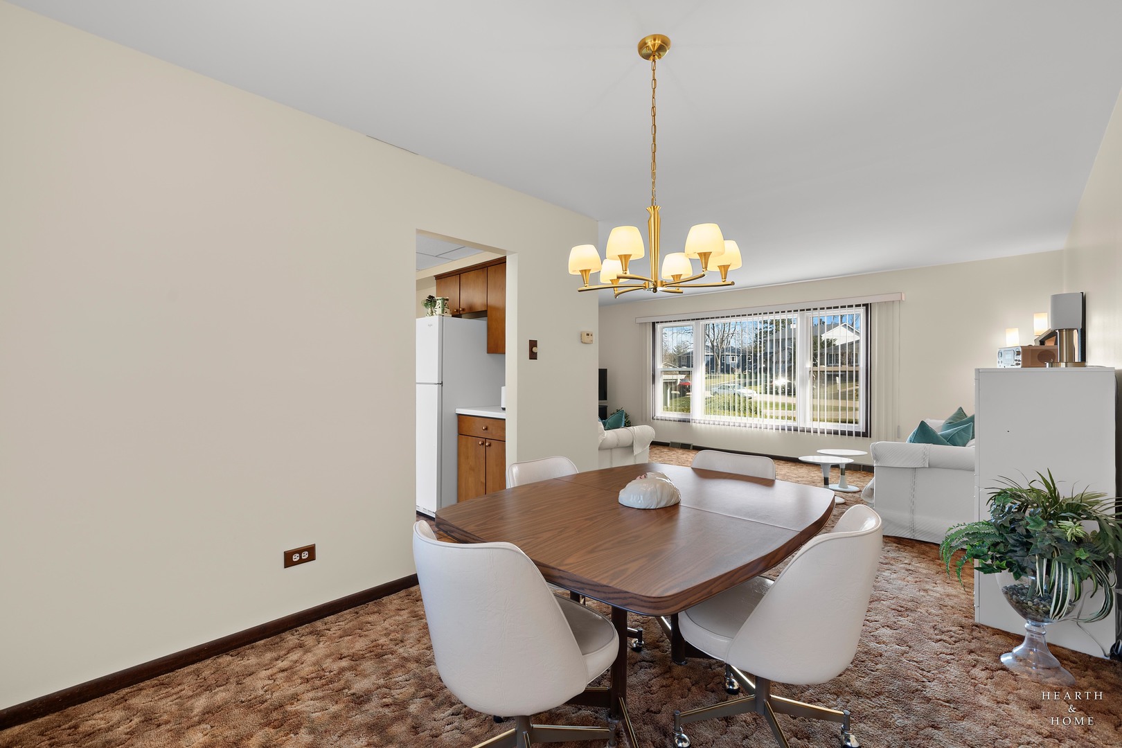 404 Lucille Avenue Fox River Grove, IL 60021 - Photo 8 of 36 a dining room with furniture and window