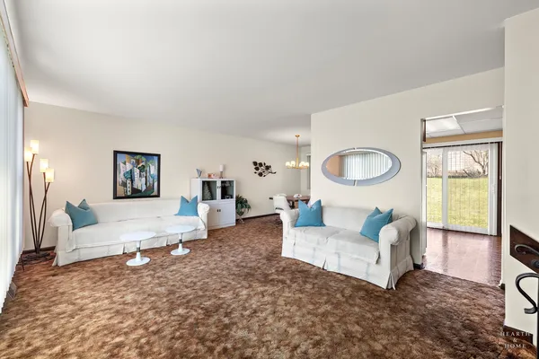 $349,900 | 404 Lucille Avenue, Fox River Grove, IL 60021