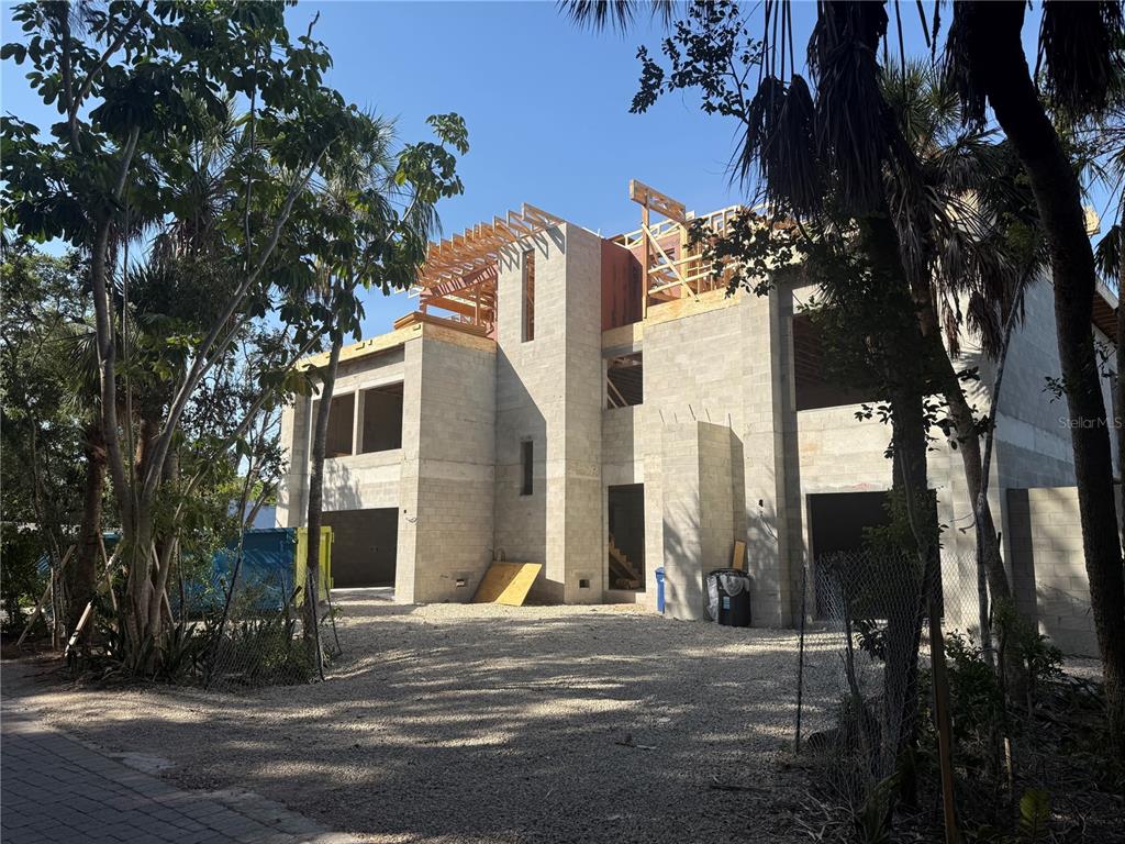 5179 Hidden Harbor Road Sarasota, FL 34242 - Photo 12 of 17