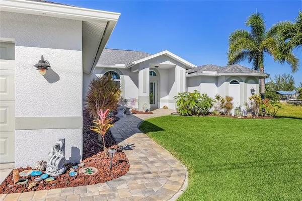 $994,000 | 430 Northwest 39th Avenue, Cape Coral, FL 33993