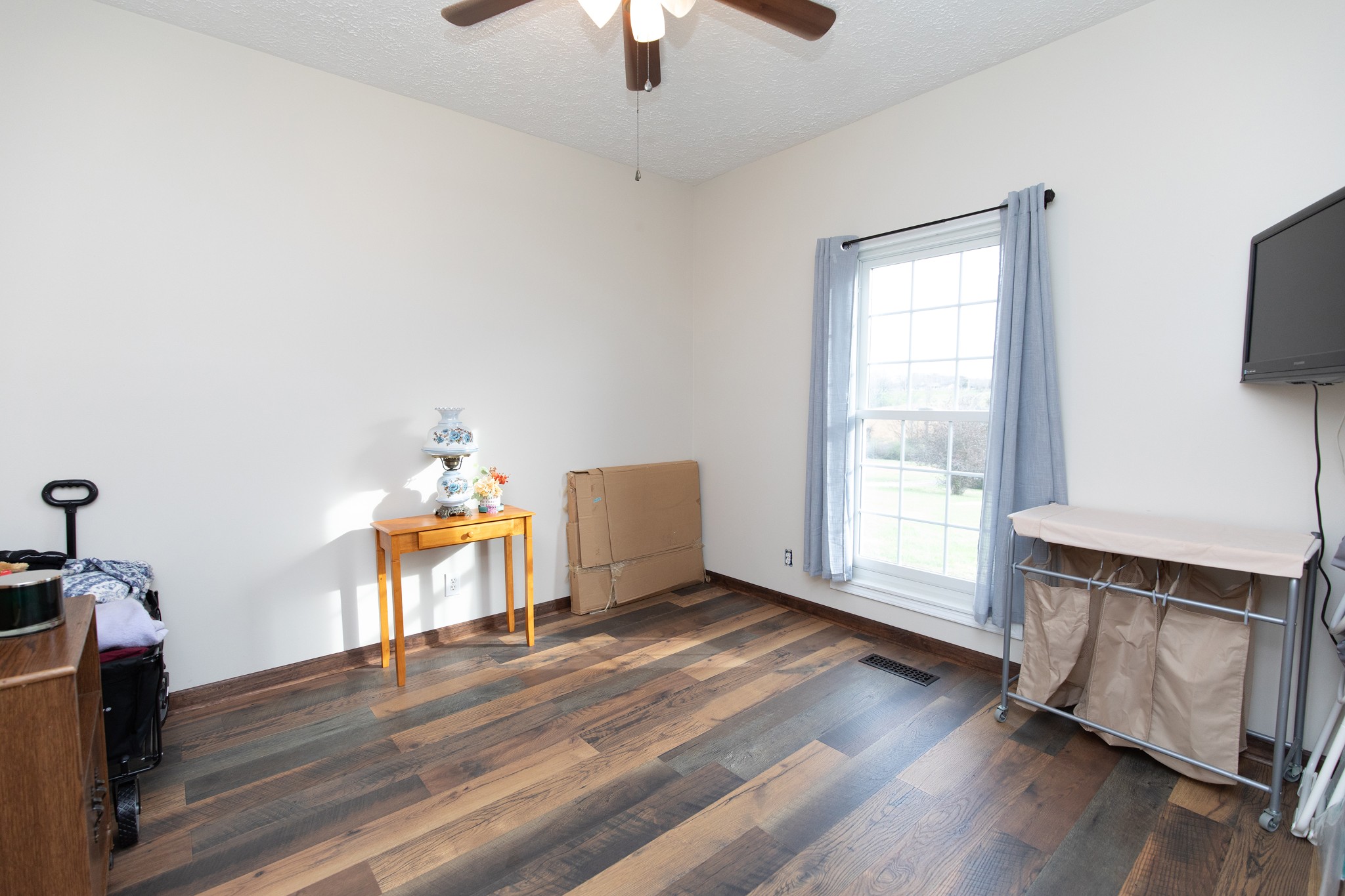 1417 Fairfield Road Westmoreland, TN 37186 - Photo 20 of 47 The other secondary bedroom