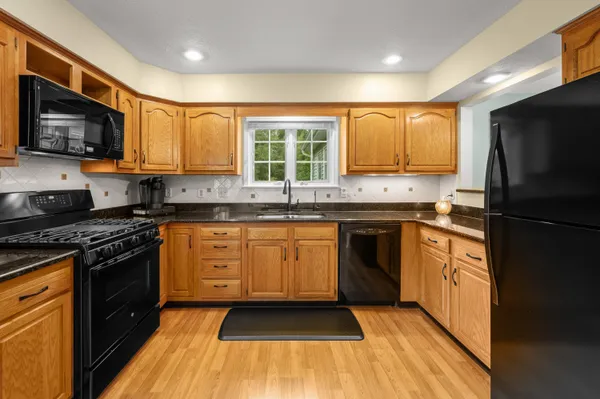 $335,000 | 4747 Woodside Drive, Buchanan, MI 49107