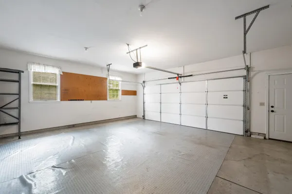 $335,000 | 4747 Woodside Drive, Buchanan, MI 49107