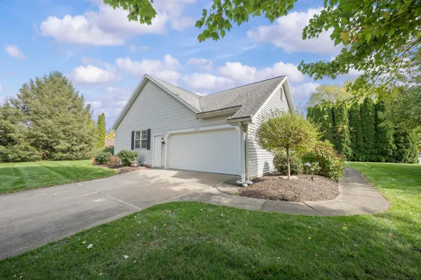 $335,000 | 4747 Woodside Drive, Buchanan, MI 49107