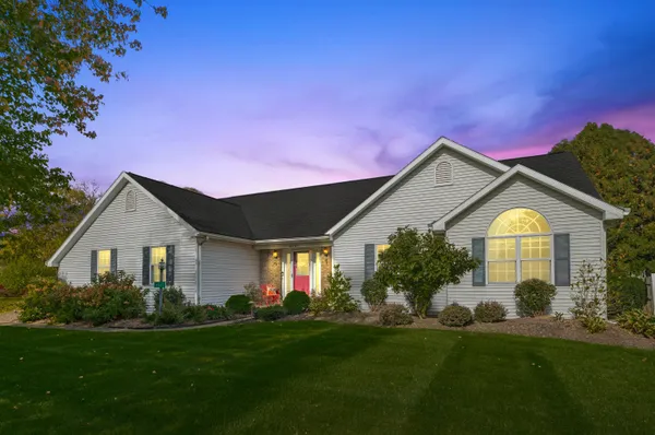 $335,000 | 4747 Woodside Drive, Buchanan, MI 49107