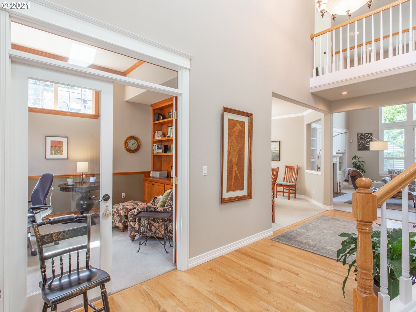 7439 Southwest 64th Place Portland, OR 97219 - Photo 5 of 31 Gallery Image 5