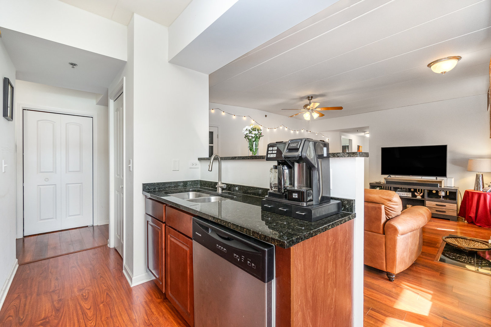 2321 183rd Street, Unit 102SW Homewood, IL 60430 - Photo 15 of 26 Gallery Image 15