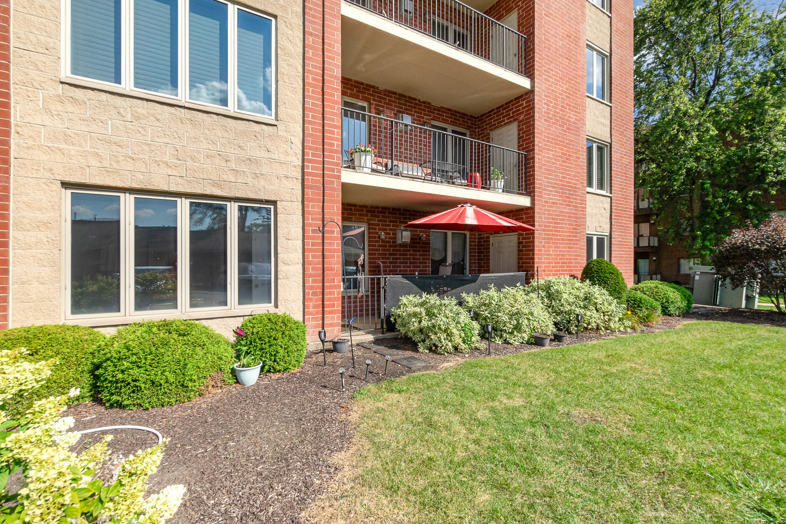2321 183rd Street, Unit 102SW Homewood, IL 60430 - Photo 2 of 26 Gallery Image 2
