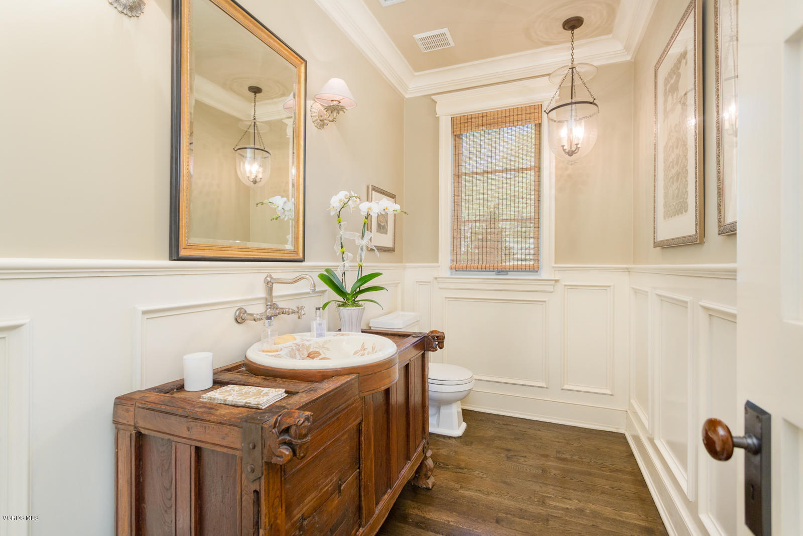 24900 Paseo Del Rancho Road Calabasas, CA 91302 - Photo 22 of 46 a bathroom with a sink and a mirror