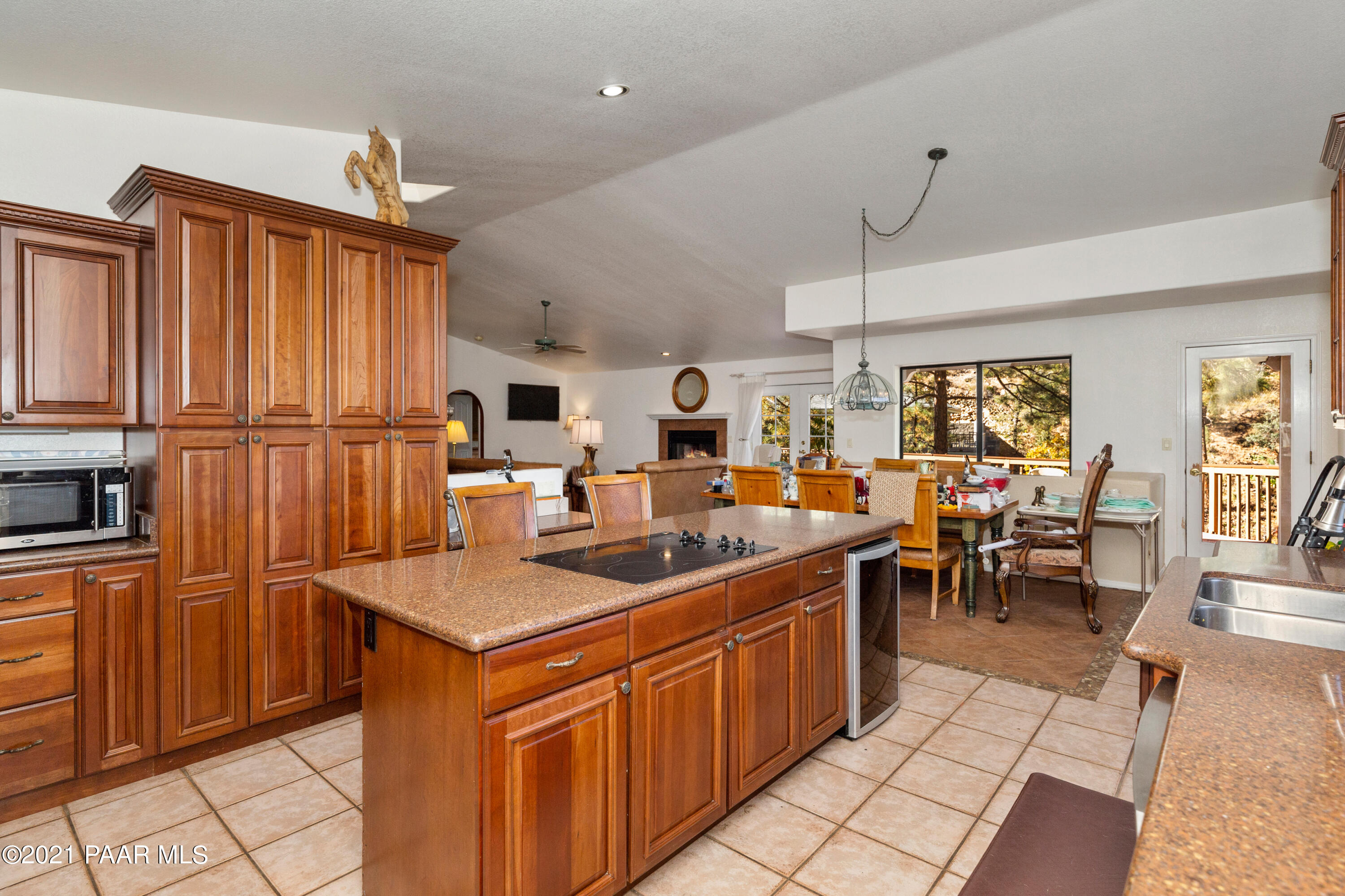 1424 East Valley View Road Prescott, AZ 86303 - Photo 10 of 43 a kitchen with counter space cabinets and appliances