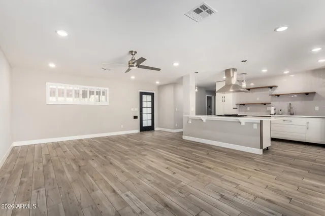 $3,195 | 429 West Flower Street, Phoenix, AZ 85013