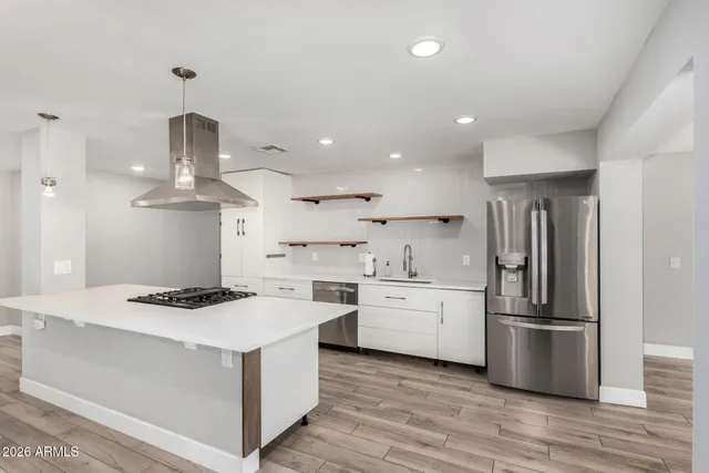 $3,195 | 429 West Flower Street, Phoenix, AZ 85013