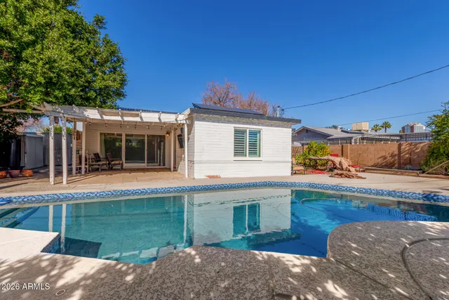 $3,195 | 429 West Flower Street, Phoenix, AZ 85013