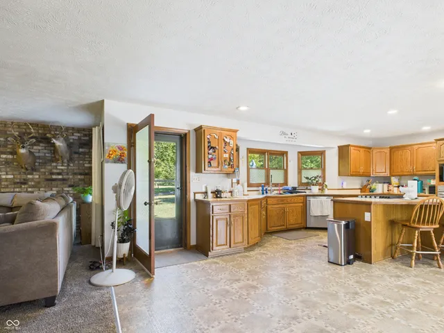 $599,999 | 4325 North County Road 650 West, Norman, IN 47264