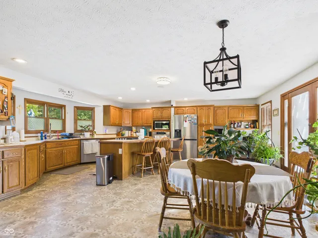 $599,999 | 4325 North County Road 650 West, Norman, IN 47264