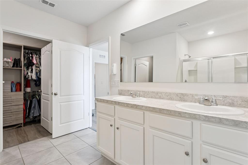 5974 Churchill Square Way Groveland, FL 34736 - Photo 32 of 51