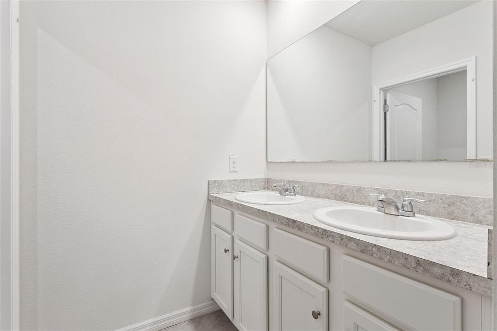 5974 Churchill Square Way Groveland, FL 34736 - Photo 36 of 51