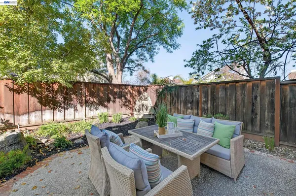 $1,829,000 | 3329 Vermont Place, Pleasanton, CA 94588