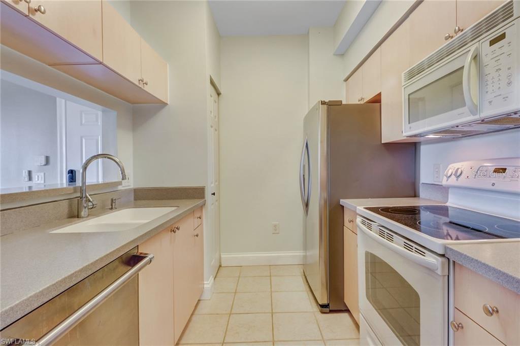 1180 Reserve Way, Unit 302 Naples, FL 34105 - Photo 4 of 35