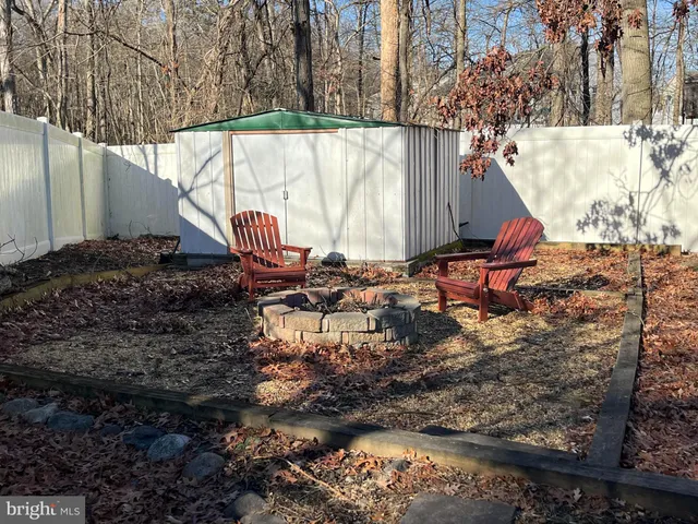 a picture of outdoor space with seating area