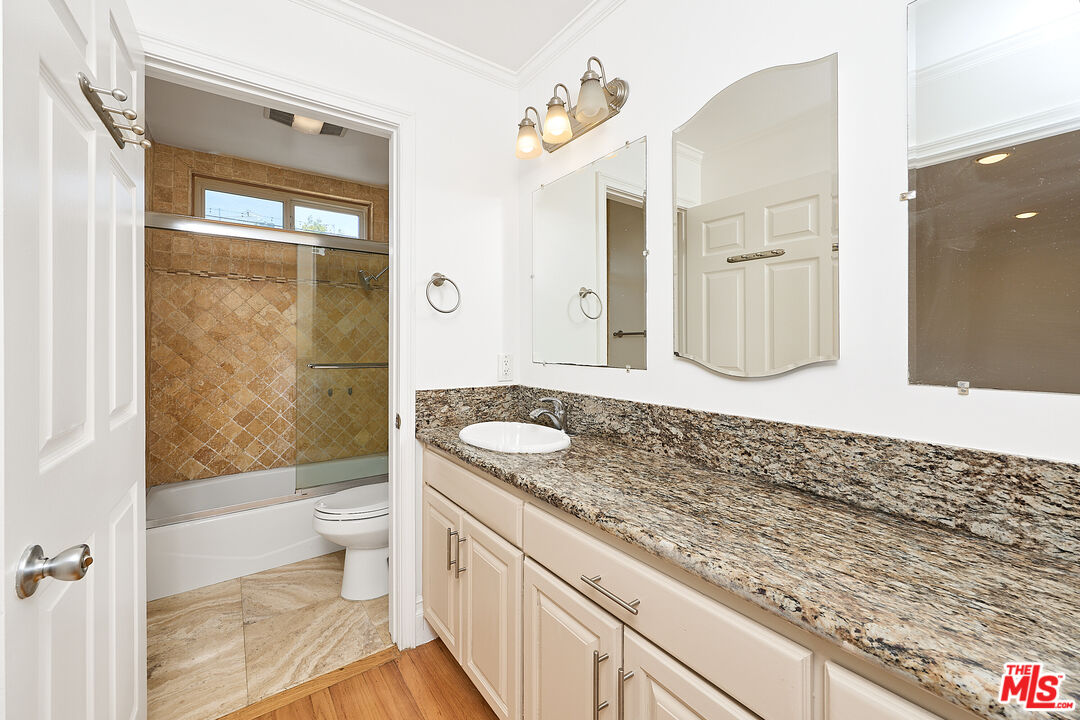 817 Broadway Street Venice, CA 90291 - Photo 8 of 17