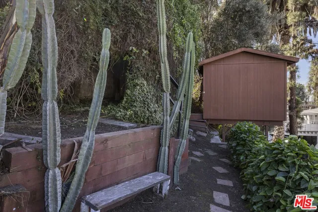 $5,495 | 1829 Griffith Park Boulevard, Los Angeles, CA 90026