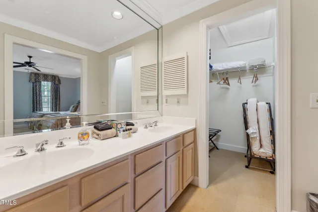 a picture of floor plan