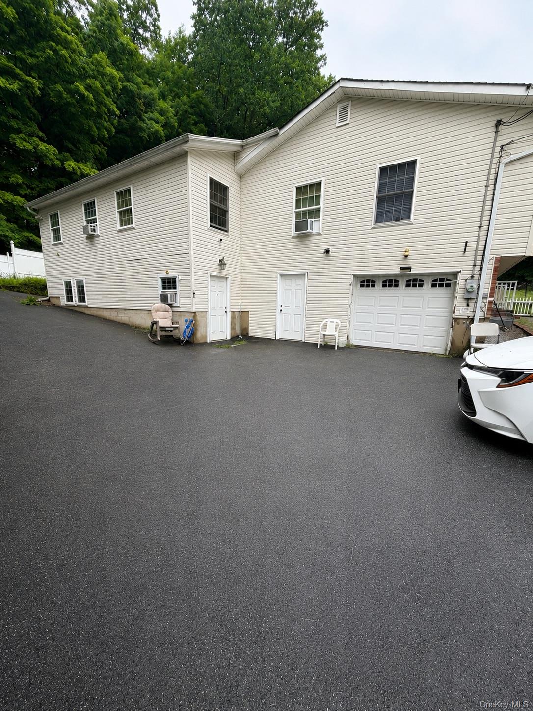 31 Regina Road Monsey, NY 10952 - Photo 3 of 26 Gallery Image 3