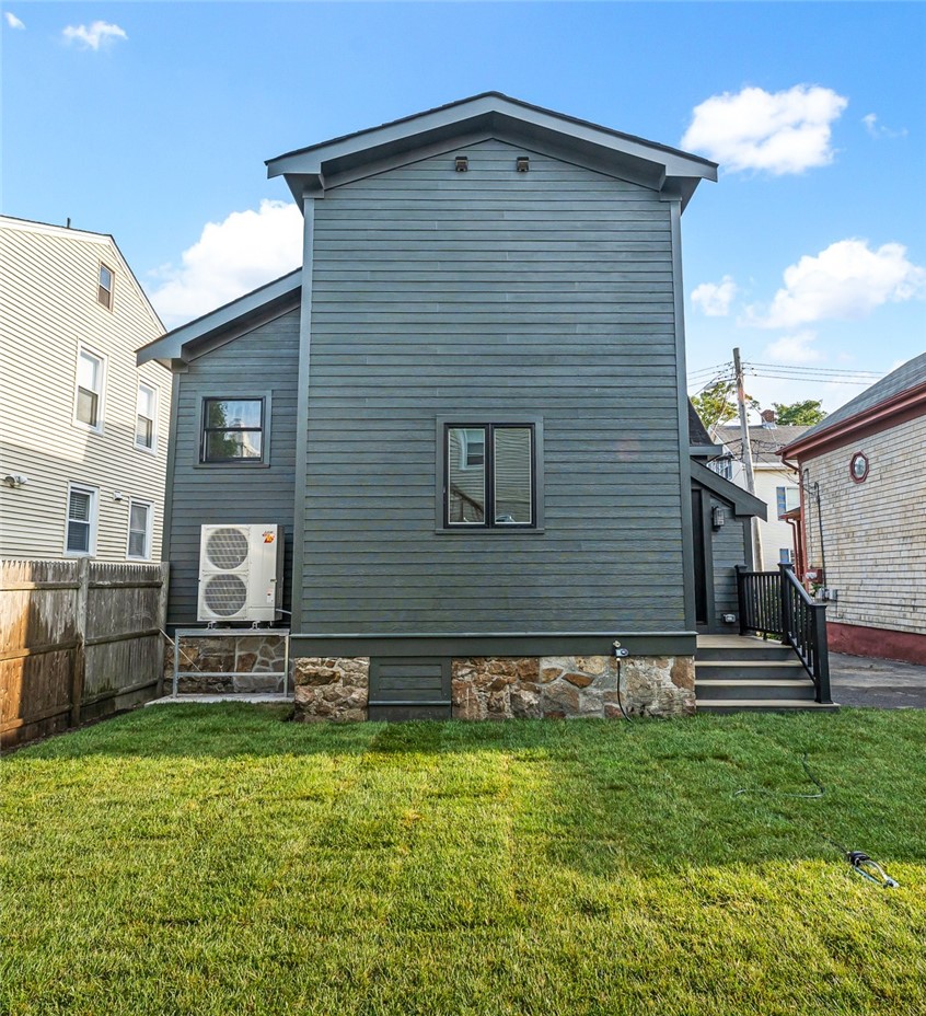 6 Potter Street Newport, RI 02840 - Photo 17 of 22