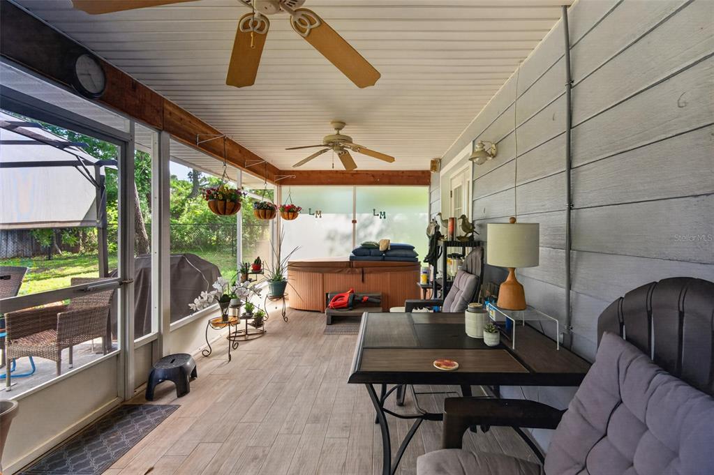 12293 Wolf Den Road Weeki Wachee, FL 34614 - Photo 33 of 44