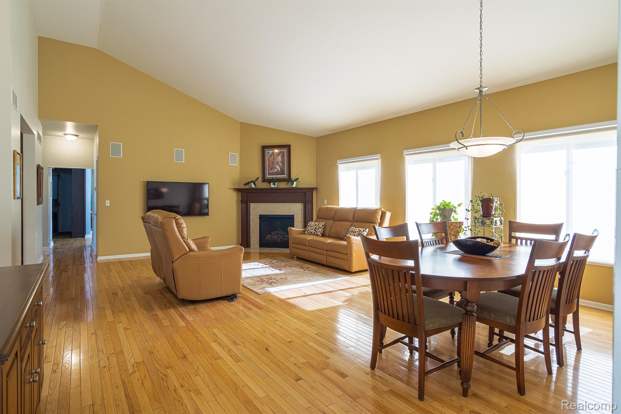 2125 Lagoon Drive Rochester, MI 48309 - Photo 20 of 59 Gallery Image 20
