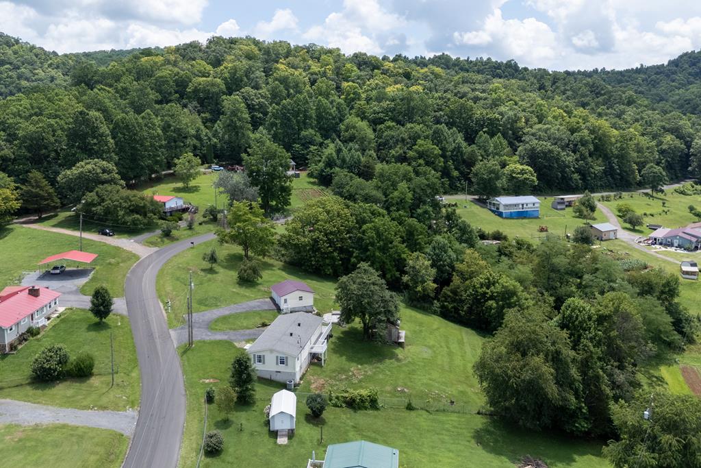 957 Hubbard Town Road Honaker, VA 24260 - Photo 41 of 51 Gallery Image 41